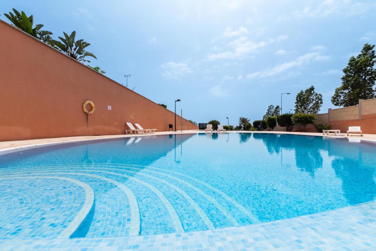 Comfortable 4-Bedroom Villa With Private Gardens Costa Adeje  Exterior photo